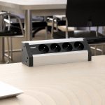Nablatowa listwa zasilająca Magnat STICK 4M 4x230V alu