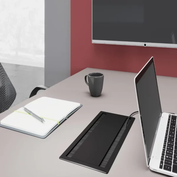 mediaport-asa-versaflap-dual-2.0-4x230v-schuko-czarny mediaport-asa-versaflap-dual-2.0-4x230v-schuko-czarny