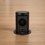 BACHMANN ELEVATOR 2 – kolumna blatowa wysuwana 1x gniazdo 230V + USB-C:C 45W - CZARNY MAT w blacie