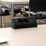 Nablatowa listwa zasilająca Magnat STICK 3M 2x230V + Ładowarka USB C 24W czarna